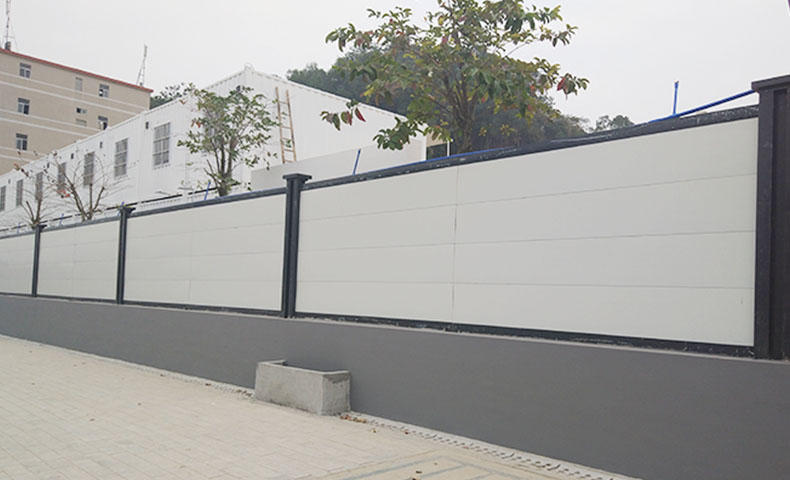 <b>圍擋，城市文明建設(shè)中的一道風(fēng)景</b>